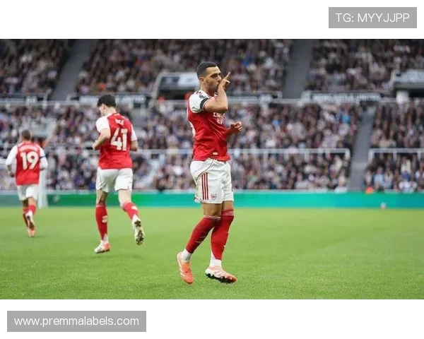 阿马德禁区凌空怒射绝平瞬间 张弓搭箭技惊四座荣膺英超最佳进球